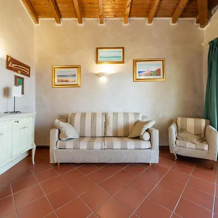 Villa With A Private Pool And Sea View Punta de su Torrione