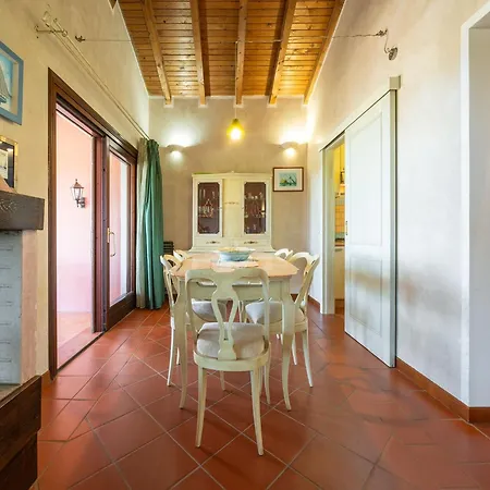 With A Private Pool And Sea View * Punta de su Torrione