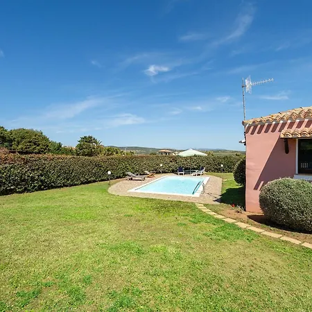 Villa With A Private Pool And Sea View Punta de su Torrione