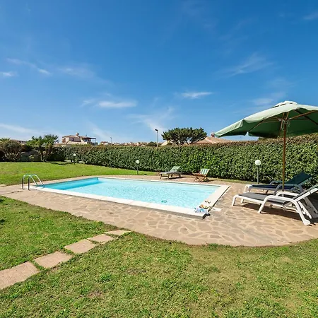 With A Private Pool And Sea View Villa Punta de su Torrione